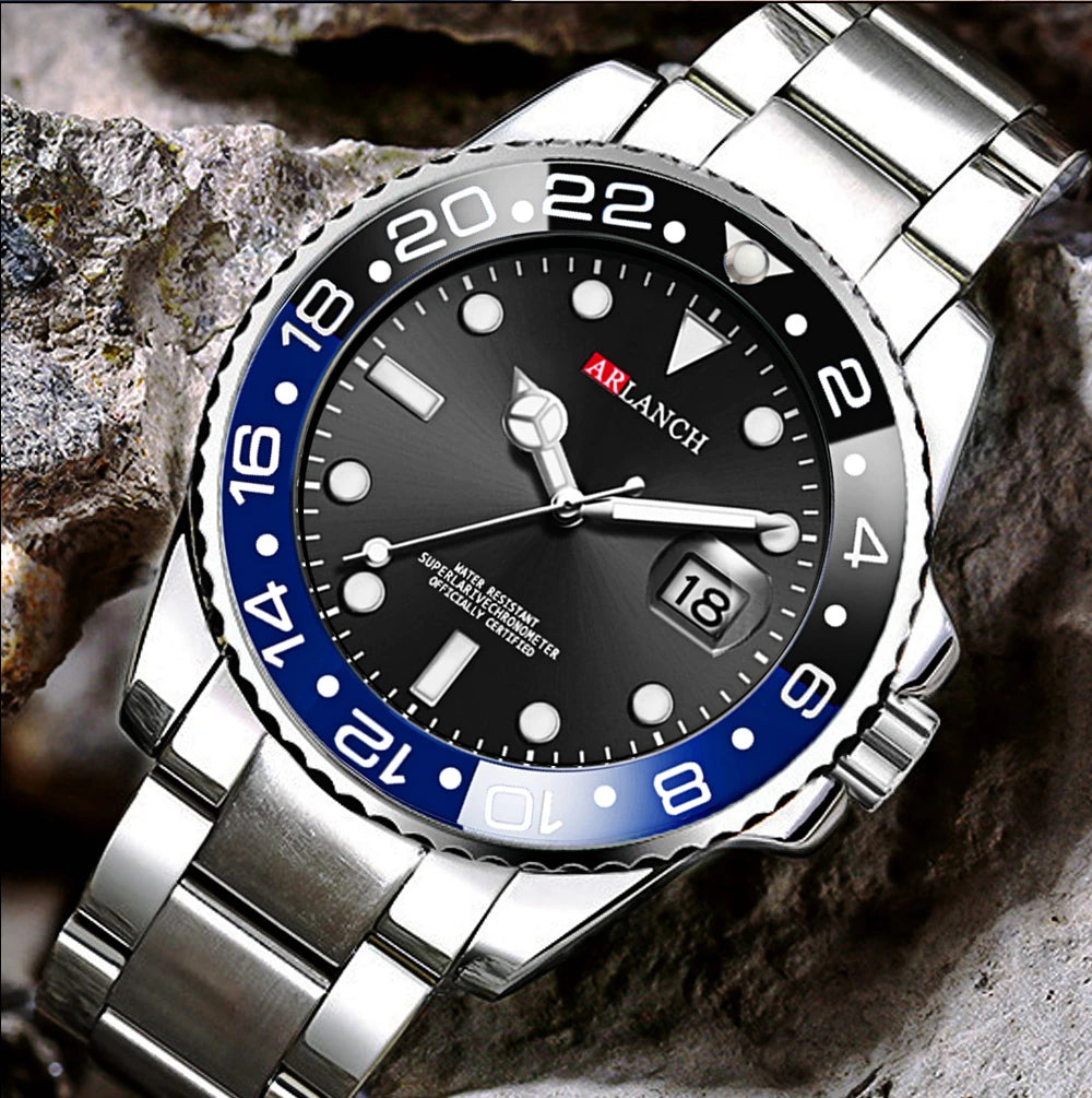 Men's classic diver style watch