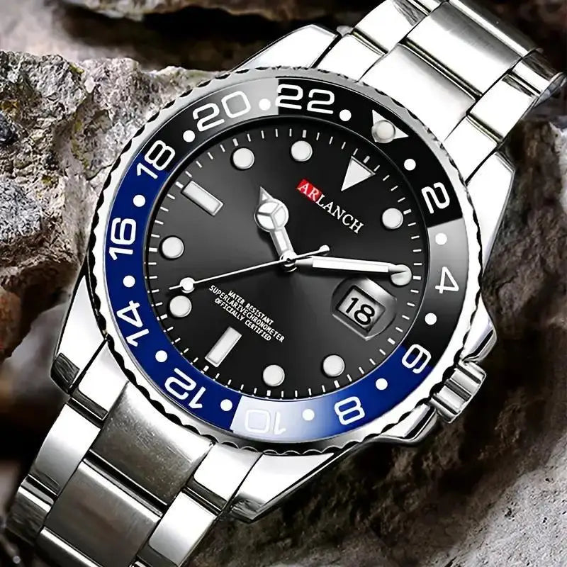 Men's classic diver style watch